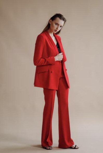 Tailored crepe suit — scarlet